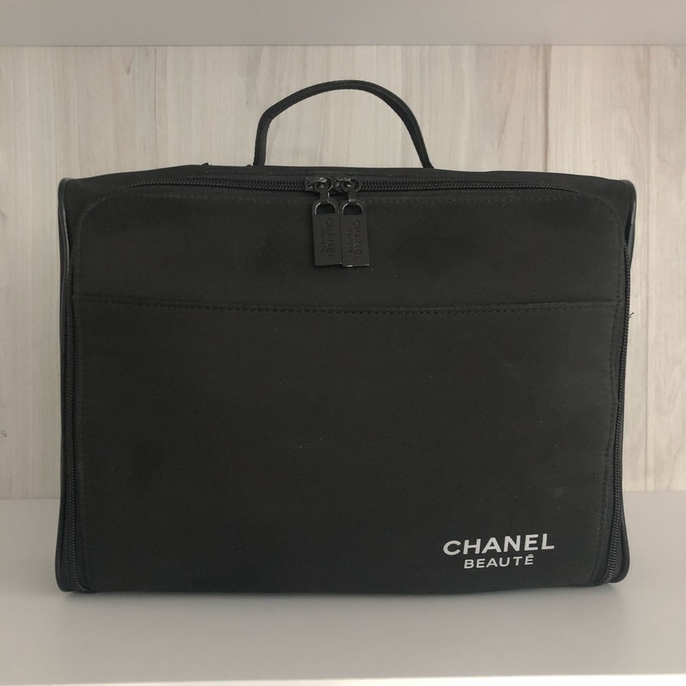 Chanel Beautē Vanity Case
